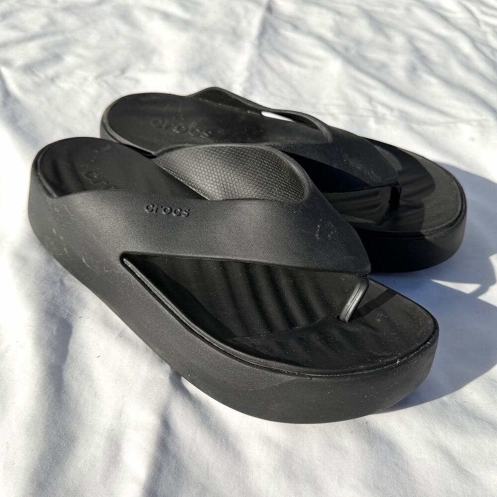 Crocs Getaway Platform Flip Flops Womens 11 Black Chunky